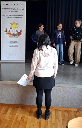9 „PoMocny Tarnów: gdy scena buduje pewność siebie”