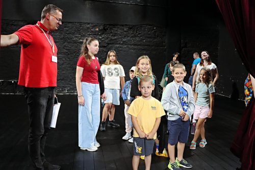 2-copy Mocne Wakacje. Teatr od kulis – lekcja kultury, szacunku i współpracy
