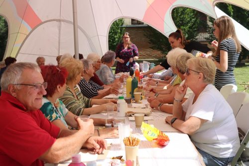 4-copy Aktywność, która procentuje. Seniorzy rozwijają pasje i dbają o sprawność umysłu