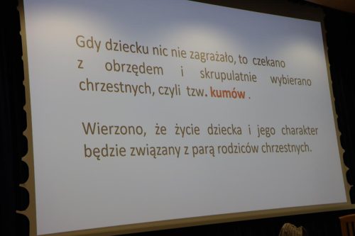 img-9727-copy Wykład Marii Danuty Cetery "Krakowiacy wschodni - tradycje, zwyczaje, obrzędy, narodziny"