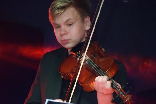 42 Młodzi Potrafią – koncert Fundacji Charisma