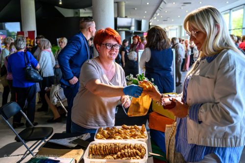 6 CSM - Babski Poniedziałek – Cudowne życie