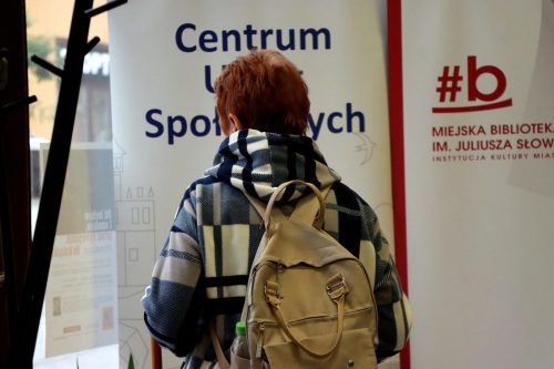 2-copy Seniorzy w świecie książek – Tarnowski Tydzień Seniorów z literacką pasją (dzień drugi)