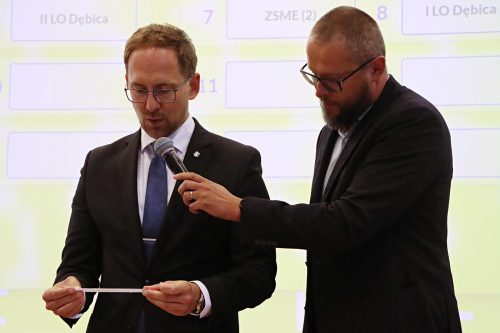 img-3376-edytowano-copy XV sezon Tarnowskiej Ligi Debatanckiej oficjalnie rozpoczęty