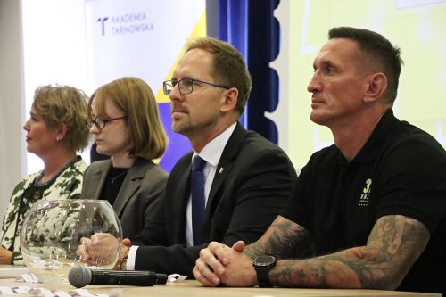 img-3397-edytowano-copy XV sezon Tarnowskiej Ligi Debatanckiej oficjalnie rozpoczęty