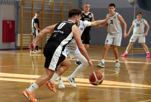 4b-copy Derby: MUKS 1811 Tarnów vs STOKERSI Tarnów