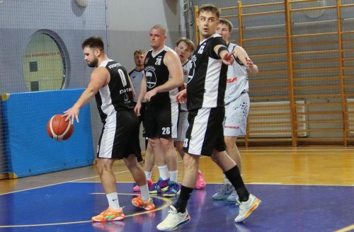 8-copy Derby: MUKS 1811 Tarnów vs STOKERSI Tarnów