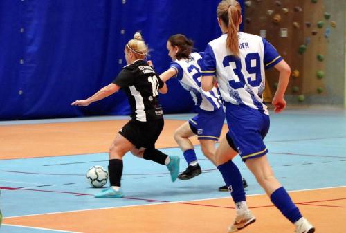 18 Futsal Kobiet - AZS Akademia Tarnowska vs TS ISKRA Tarnów