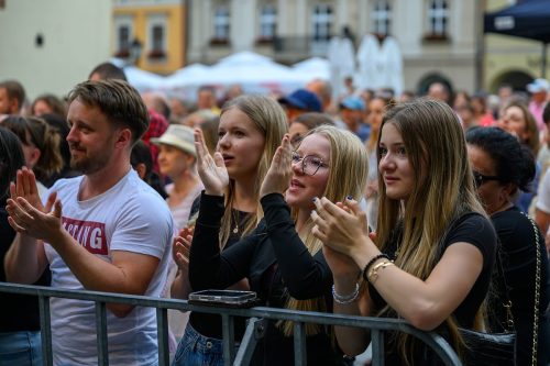 17 „ZDEARZENIA 2025”- koncert Dikanda/Ania Karwan