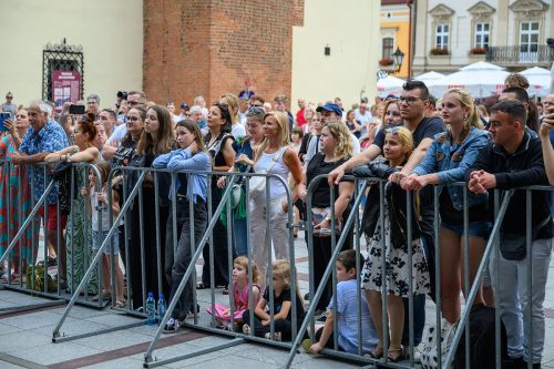 6 „ZDEARZENIA 2025”- koncert Dikanda/Ania Karwan