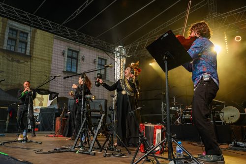 7 „ZDEARZENIA 2025”- koncert Dikanda/Ania Karwan