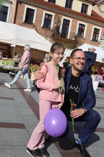 img-8512-copy DZIEŃ KOBIET – TULIPANY I SŁOŃCE