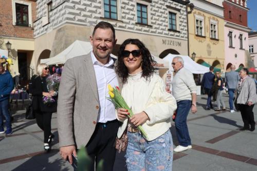 img-8560-copy DZIEŃ KOBIET – TULIPANY I SŁOŃCE