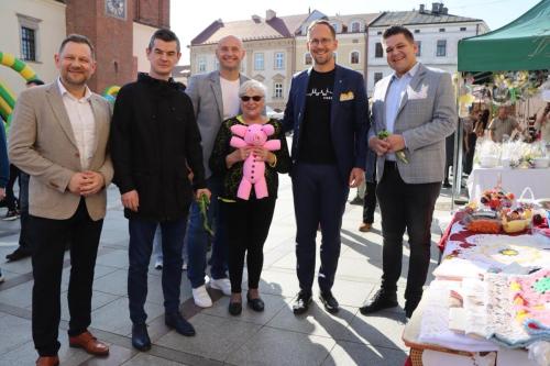 img-8590-copy DZIEŃ KOBIET – TULIPANY I SŁOŃCE