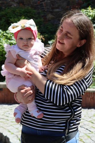 0-copy Tarnów przypomniał, że każde dziecko zasługuje na dom. Marsz w Dniu Rodzicielstwa Zastępczego z ważnym społecznym przesłaniem...