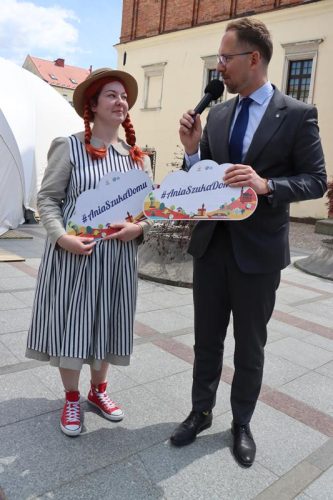 5b-copy Tarnów przypomniał, że każde dziecko zasługuje na dom. Marsz w Dniu Rodzicielstwa Zastępczego z ważnym społecznym przesłaniem...