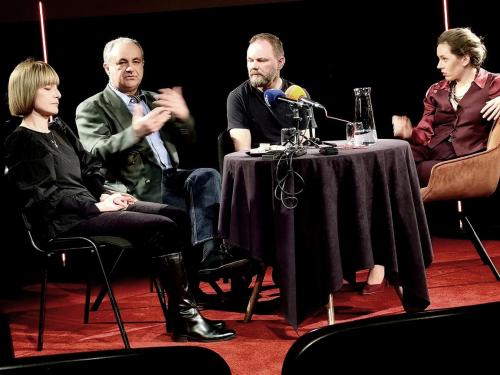 14 Premiera spektaklu „Zdążyć przed Panem Bogiem” w Tarnowie – historia, która wciąż trwa