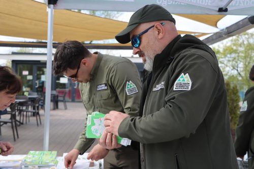 img-8217-copy Sadzonki za elektroodpady