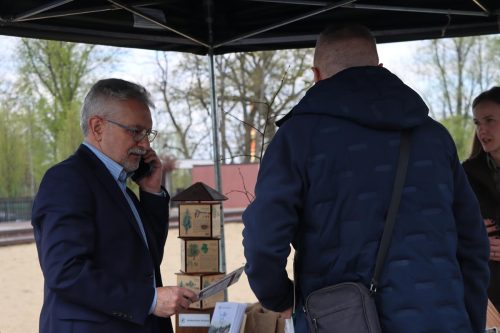 img-8228-copy Sadzonki za elektroodpady