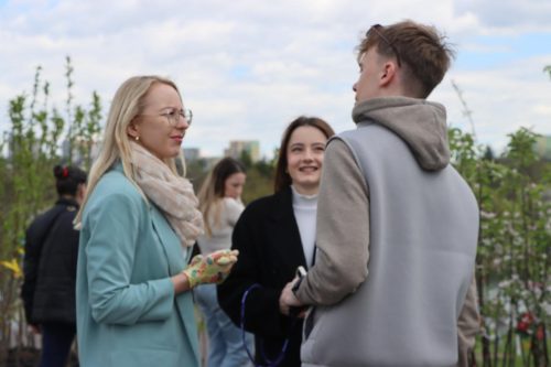 img-8230-copy Sadzonki za elektroodpady