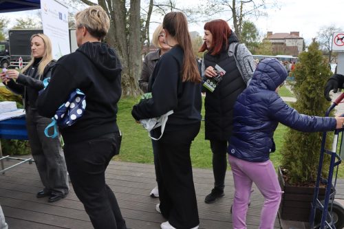 img-8300-copy Sadzonki za elektroodpady