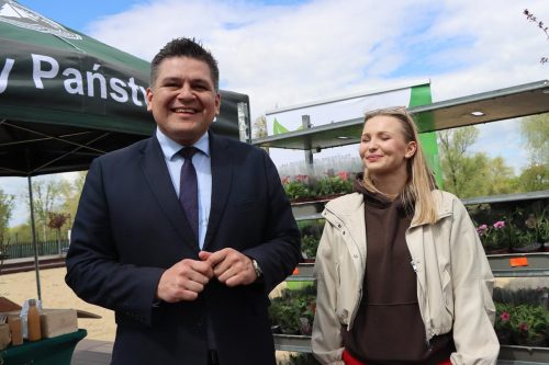 img-8342-copy Sadzonki za elektroodpady