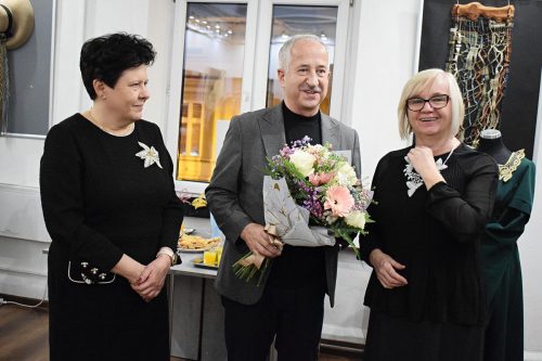 3-edytowano-copy EWA SZPILA - Wystawa koronki klockowej