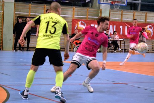 8-copy Futsal Club Tarnów vs ASG Stanley Futsal Team Brzeg oraz Dzień Kobiet z Futsal Tarnów
