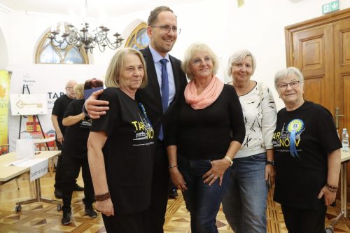 8-copy Międzypokoleniowa Familiada w Tarnowie