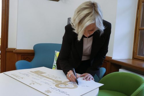 img-0843-edytowano-copy Międzypokoleniowa Familiada w Tarnowie