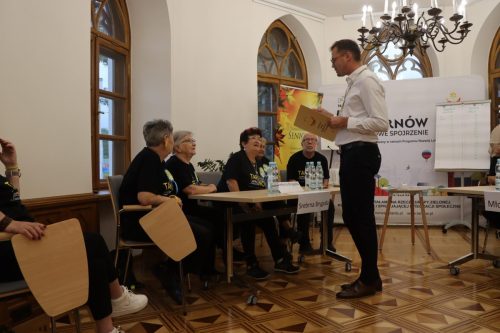 img-0916-copy Międzypokoleniowa Familiada w Tarnowie