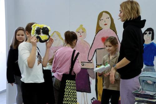 7-copy Ferie zimowe z BWA: Twórcza podróż bez granic