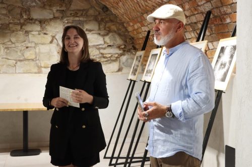 1-copy W obiektywie bez obiektywu