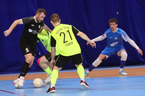 4c Pierwsza Liga Futsalu Mężczyzn – wielkie emocje w Tarnowie!