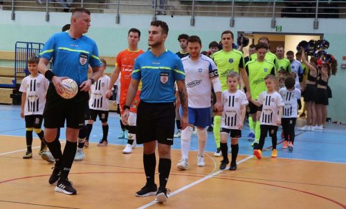 1-copy Pierwsza liga futsalu mężczyzn : Futsal Club Tarnów – SRS Gwiazda