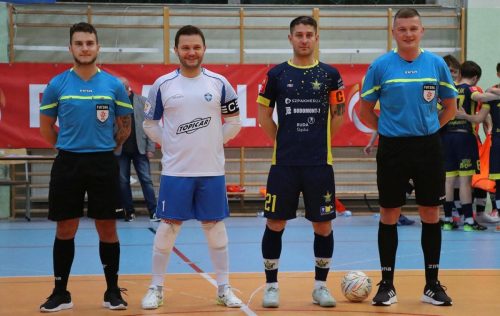2-copy Pierwsza liga futsalu mężczyzn : Futsal Club Tarnów – SRS Gwiazda