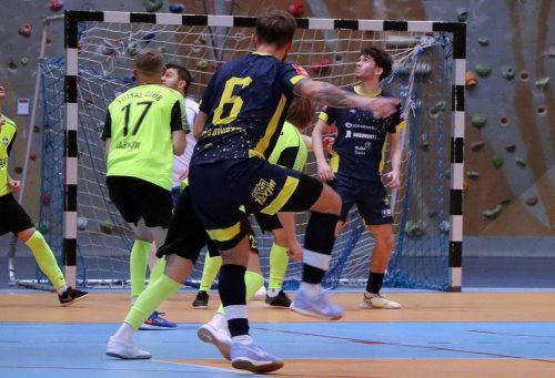 4-copy Pierwsza liga futsalu mężczyzn : Futsal Club Tarnów – SRS Gwiazda