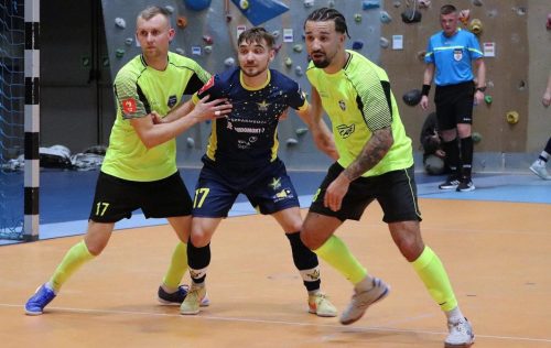6a-copy Pierwsza liga futsalu mężczyzn : Futsal Club Tarnów – SRS Gwiazda