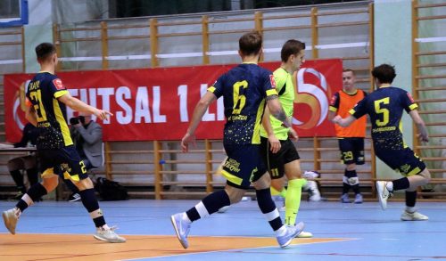 img-2045-edytowano-copy Pierwsza liga futsalu mężczyzn : Futsal Club Tarnów – SRS Gwiazda