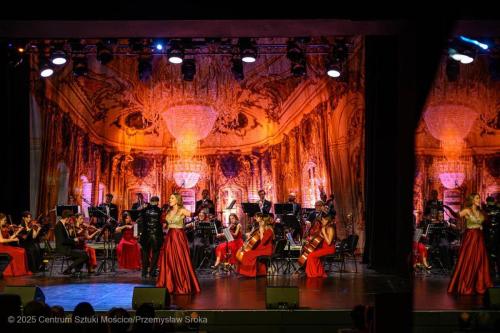gala-29-copy Wielka Noworoczna Gala Wiedeńska - Johann Strauss i Przyjaciele w CSM