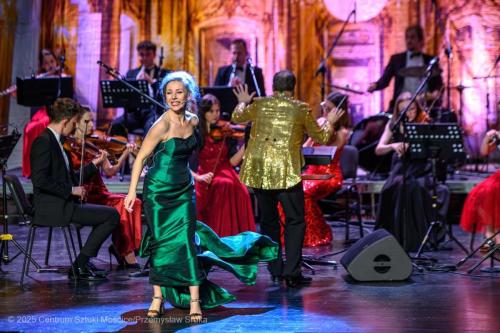 gala-43-copy Wielka Noworoczna Gala Wiedeńska - Johann Strauss i Przyjaciele w CSM