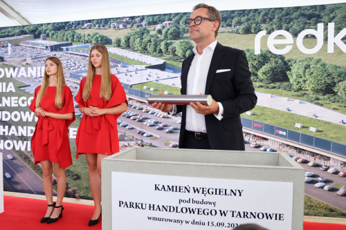 23-copy Przy Lwowskiej w Tarnowie trwa budowa dużego parku handlowego