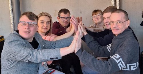 2025-03-19-Autentyczni-nagranie-7-i-8-dziewczyna Wojciech Gibała. Pytania, które nie przyspieszają