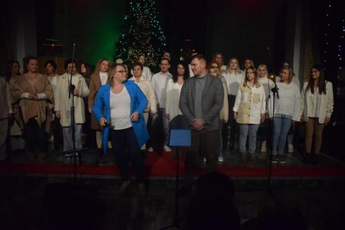 dsc-4806-copy Kolędowanie Tarnowskiego Chóru GOS.pl