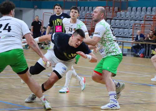 8-copy Handball Pałac Tarnów vs Zagłębie Handball Team Sosnowiec