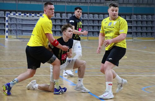 8a-copy Handball Pałac Tarnów vs MTS Chrzanów