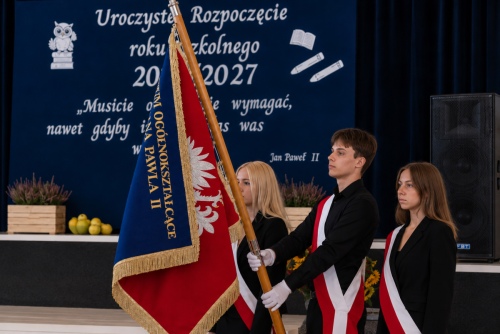 8 1 września – między pamięcią a przyszłością. Nowy rok szkolny rozpoczął się w IV LO w Tarnowie