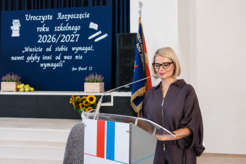 9 1 września – między pamięcią a przyszłością. Nowy rok szkolny rozpoczął się w IV LO w Tarnowie