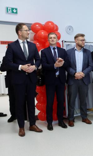 440353387_841501094675588_3328371255667146162_n "INTERCARD" ZESPÓŁ PORADNI SPECJALISTYCZNYCH POSZERZA SWOJĄ OFERTĘ MEDYCZNĄ