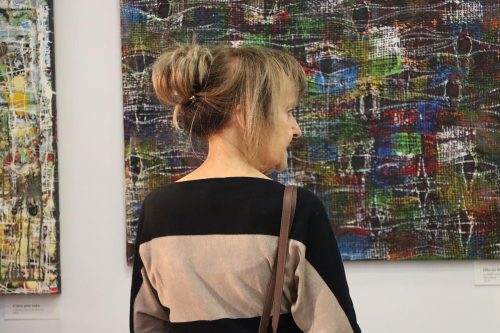 15-copy Wernisaż Jacka Jasiniaka „Ślady procesu” w Tarnowie. Emocjonalny powrót artysty do korzeni